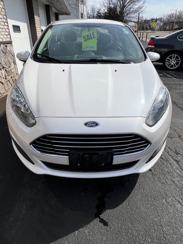 2016 Ford Fiesta SE - Photo 7
